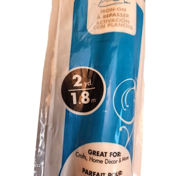 HeatnBond Gloss Finish Iron-On Vinyl 17" X 2 Yards - Picture 7 of 7